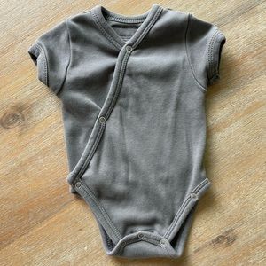 0-3M L’ovedbaby Organic Short-Sleeve Kimono Bodysuit / Onesie with Snap Closures